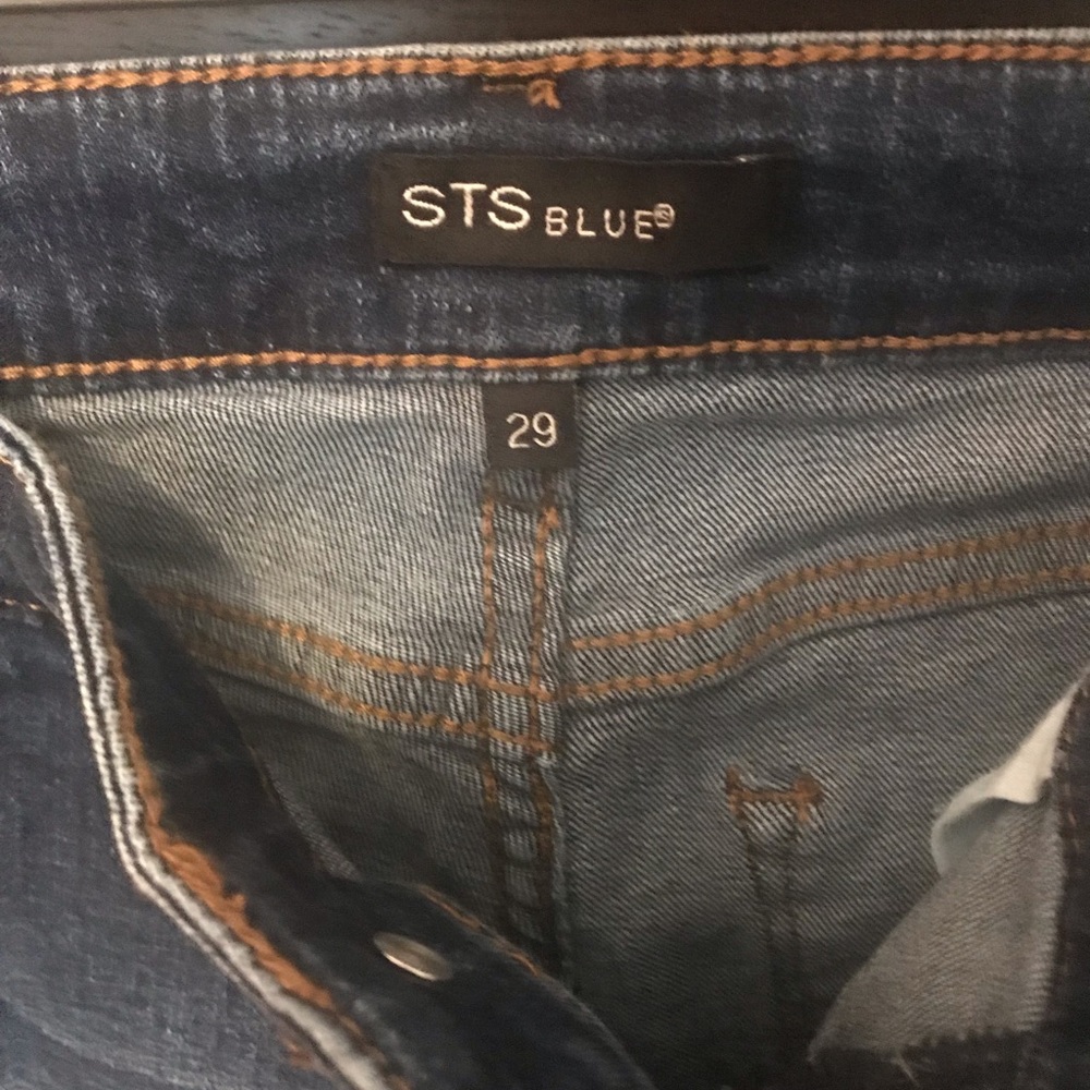 ankle jeans frayed bottom